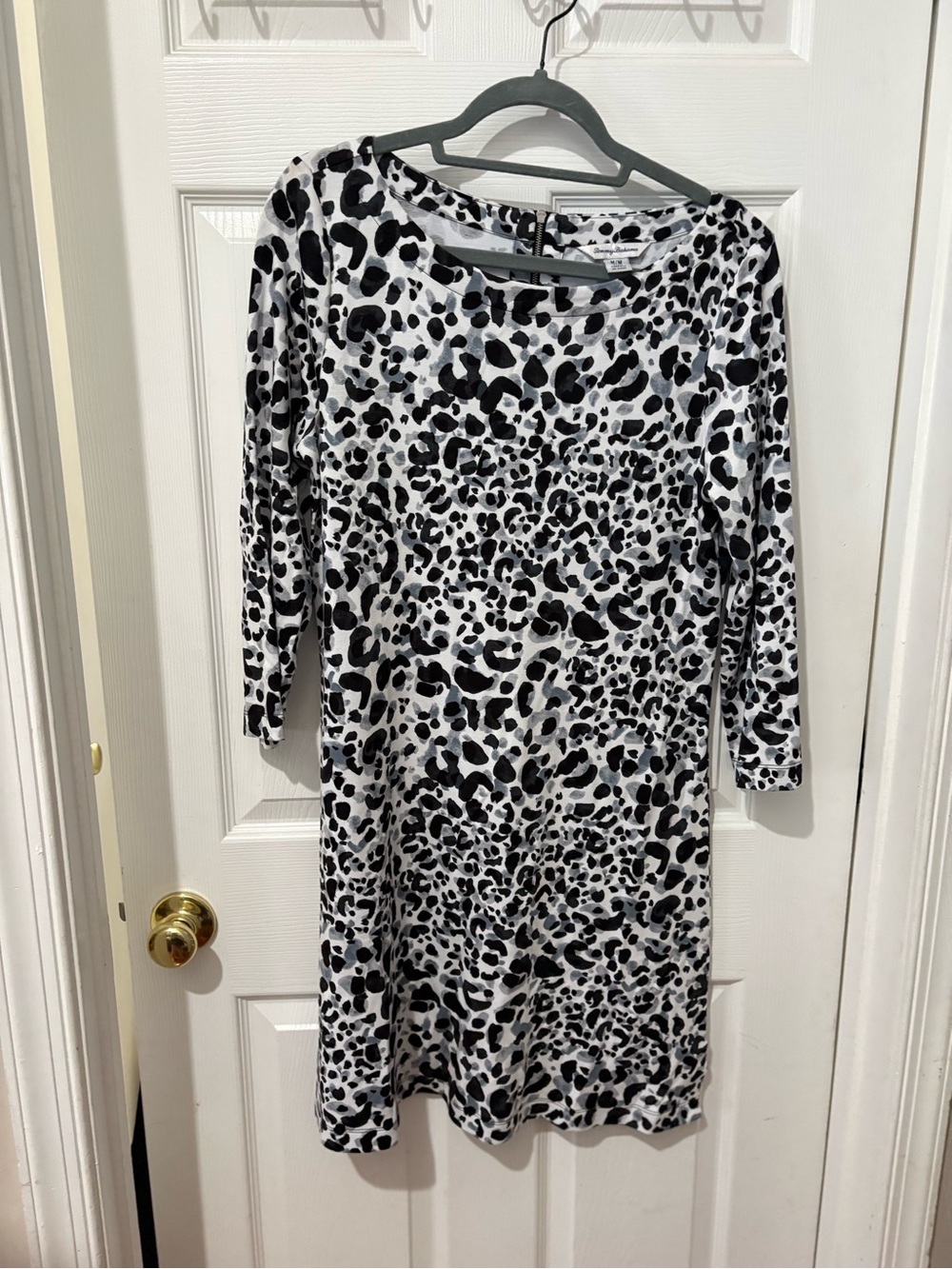 Tommy Bahama Women's Black and White Leopard Print Shift Dress medium